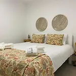 Casa 7 Janelas شقة